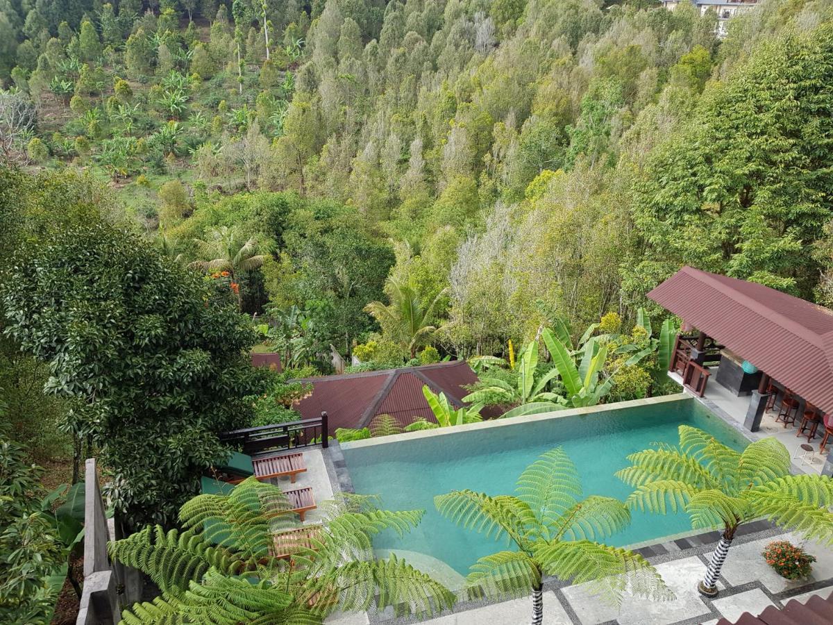 Bintang Munduk Hotel Exterior photo